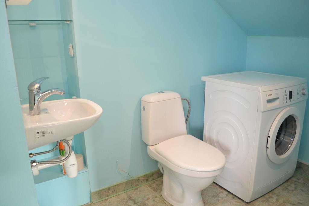 Wanted Hostel Lviv Exterior photo